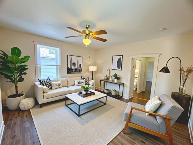 246-250 S Market Street (PARKING PASS) - 246-250 S Market Street (PARKING PASS) Apartment Unit 248 S Market Street