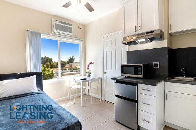 5117-5123 S Avalon Blvd-205D - 5117-5123 S Avalon Blvd-205D Unidad 205D Rental