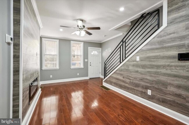 Photo - 2033 N Mascher St