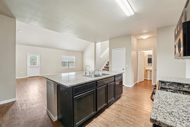 Photo - 223 Camellia Dr