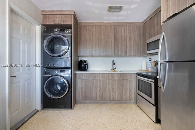 Photo - 1045 SW 12th St