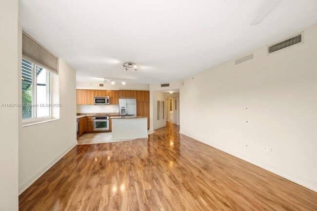 Photo - 510 NW 84th Ave Unidad 423