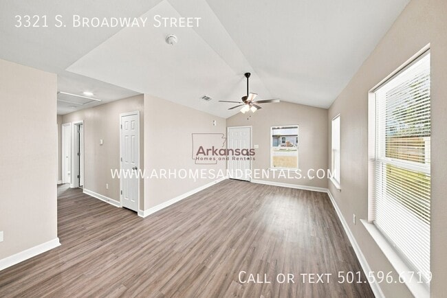 3321 Broadway St