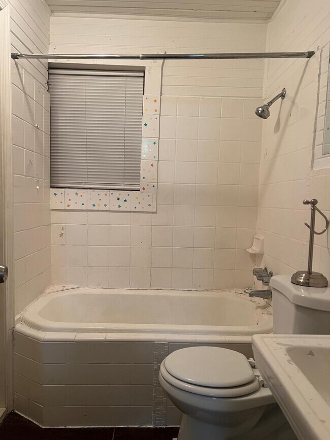 Photo - 3126 Webster St Unit 2