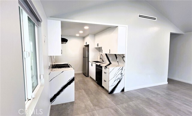 11819 W Trail