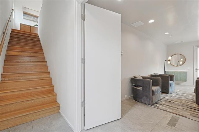 Photo - 2706 Throckmorton St Condo Unit D