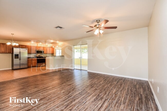 Photo - 1431 SE 35th St