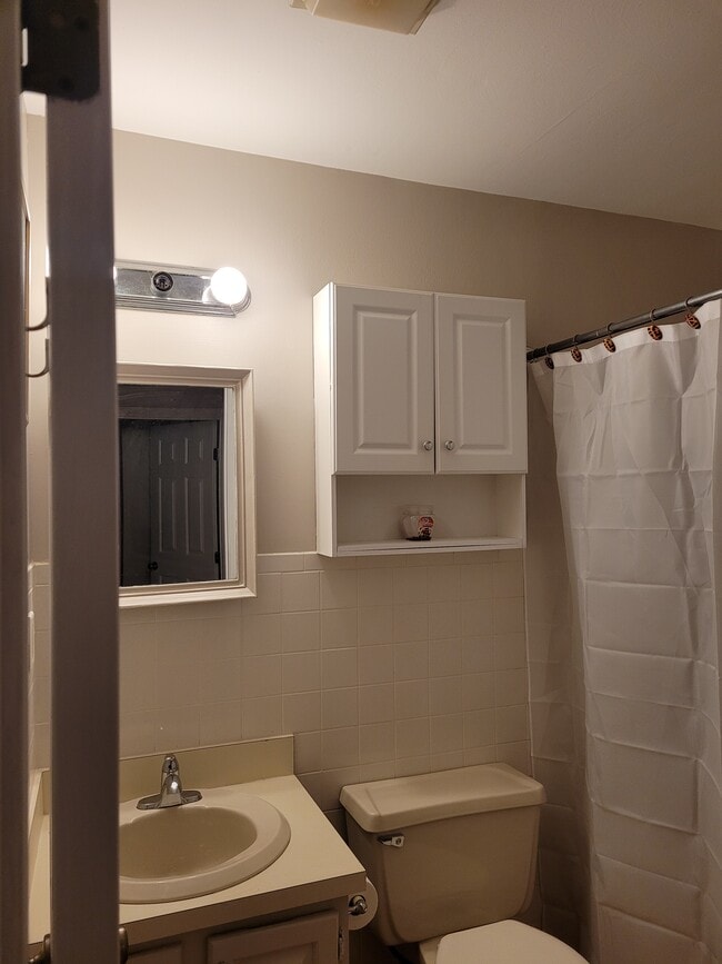 Photo - 335 Glendale Ave Unit G