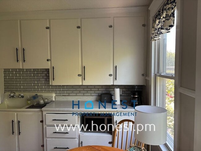 Photo - 120 College St Unit 3