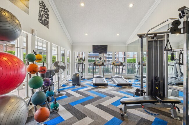 Photo - Woodbridge Apartments