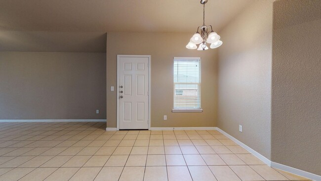 Photo - BEAUTIFUL DUPLEX IN HARKER HEIGHTS !!!!