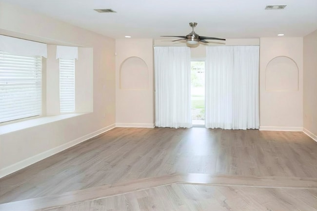 Photo - 234 Pelican Pl Unit 2