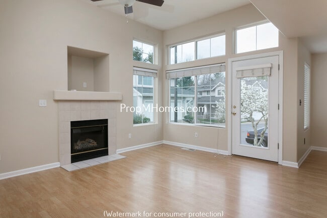 Photo - Stylish Beaverton Townhome with Attached Garage!