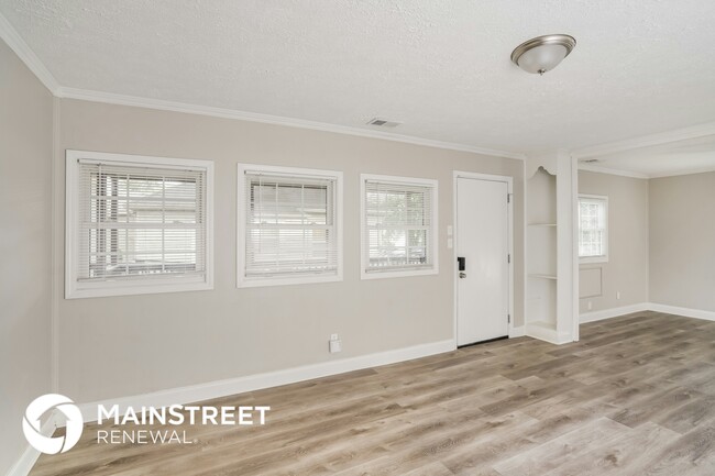 Photo - 1917 Winston Ave