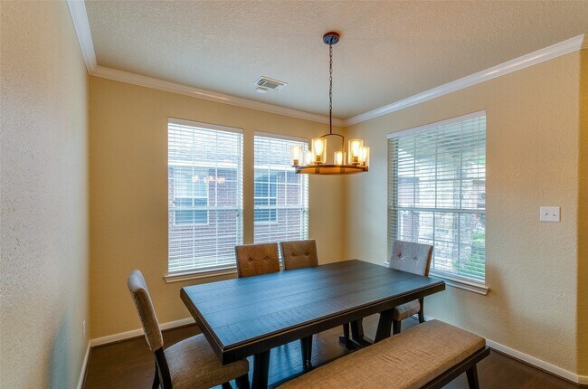 Photo - 10 Caelin Ct