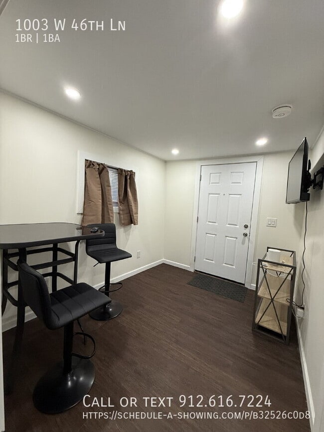 Photo - 1003 W 46th Ln