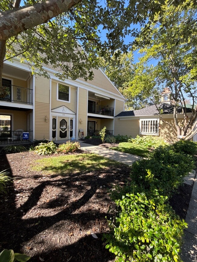 Photo - 816 Washburn Ave