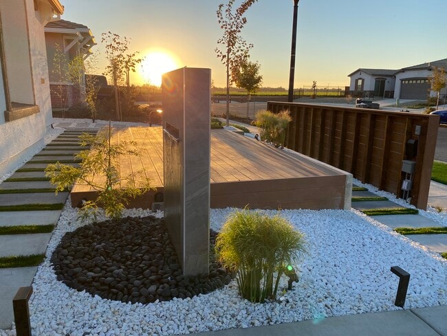 Front deck sunset view - 2008 Gumbinger Pl