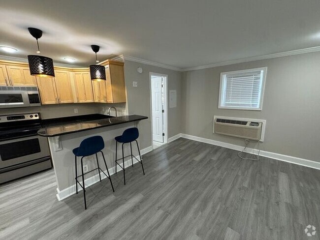 Building Photo - 45 Sheridan Dr NE Rental