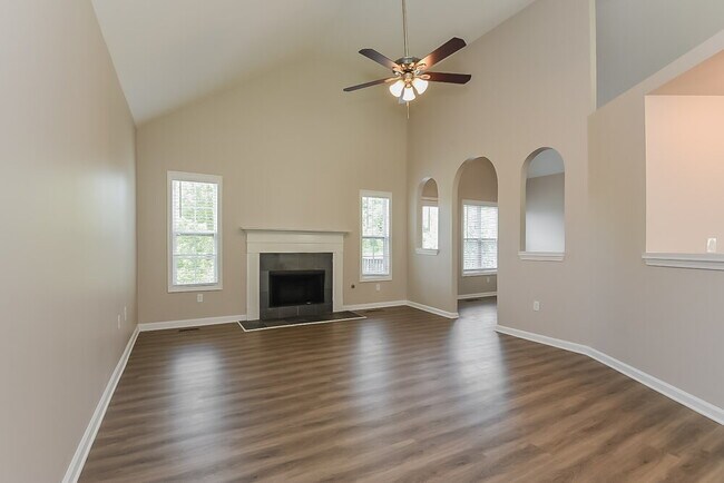 Photo - 4604 Reminisce Way