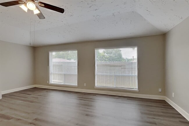 Photo - 7334 Skybright Ln
