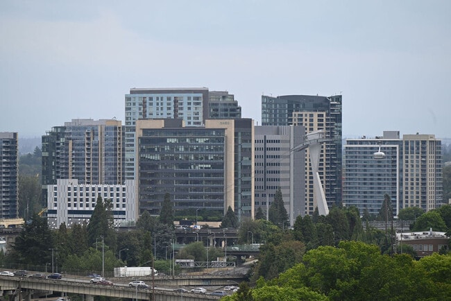 Photo - 255 SW Harrison St