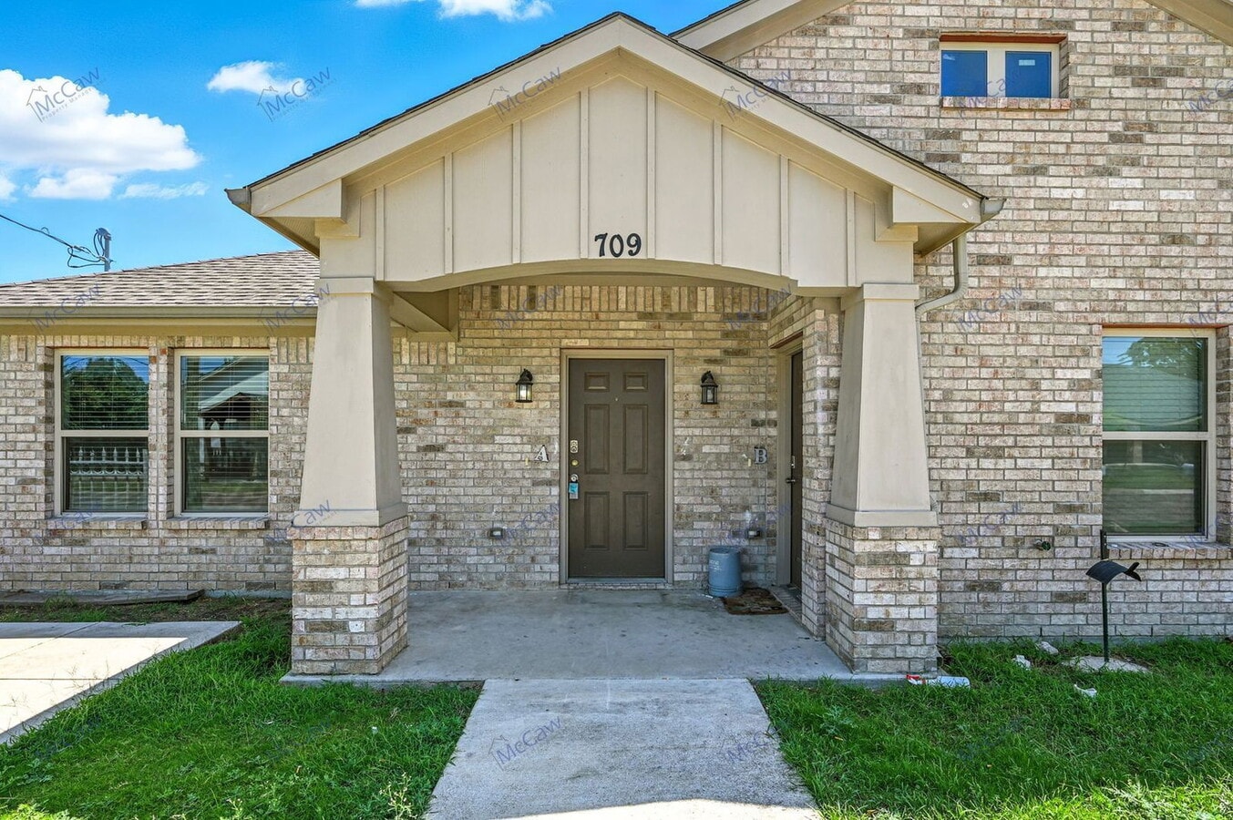 Photo - 709 W Madison St Unit B