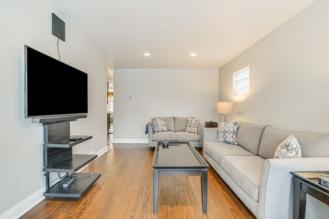 12827 S Morgan St Unit SI ID1546010P