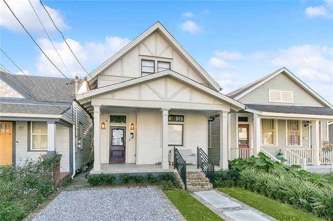 Building Photo - 7512 Freret St Unit June 2025 - 2027