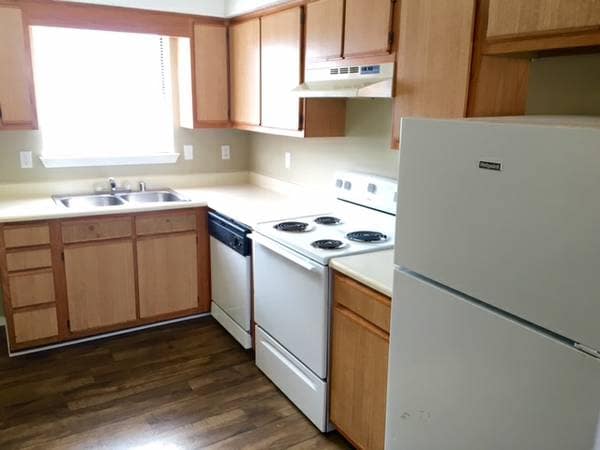 Photo - Brooke Lyn Apartments