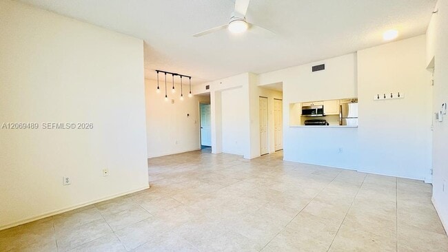 Photo - 2807 Veronia Dr Unit 201