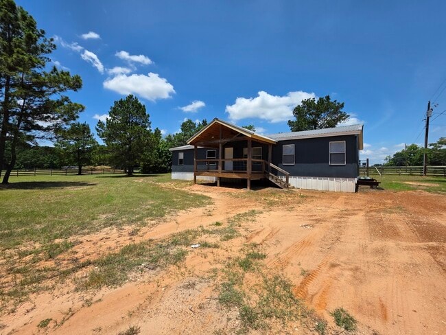 Building Photo - 12121 Old County Rd