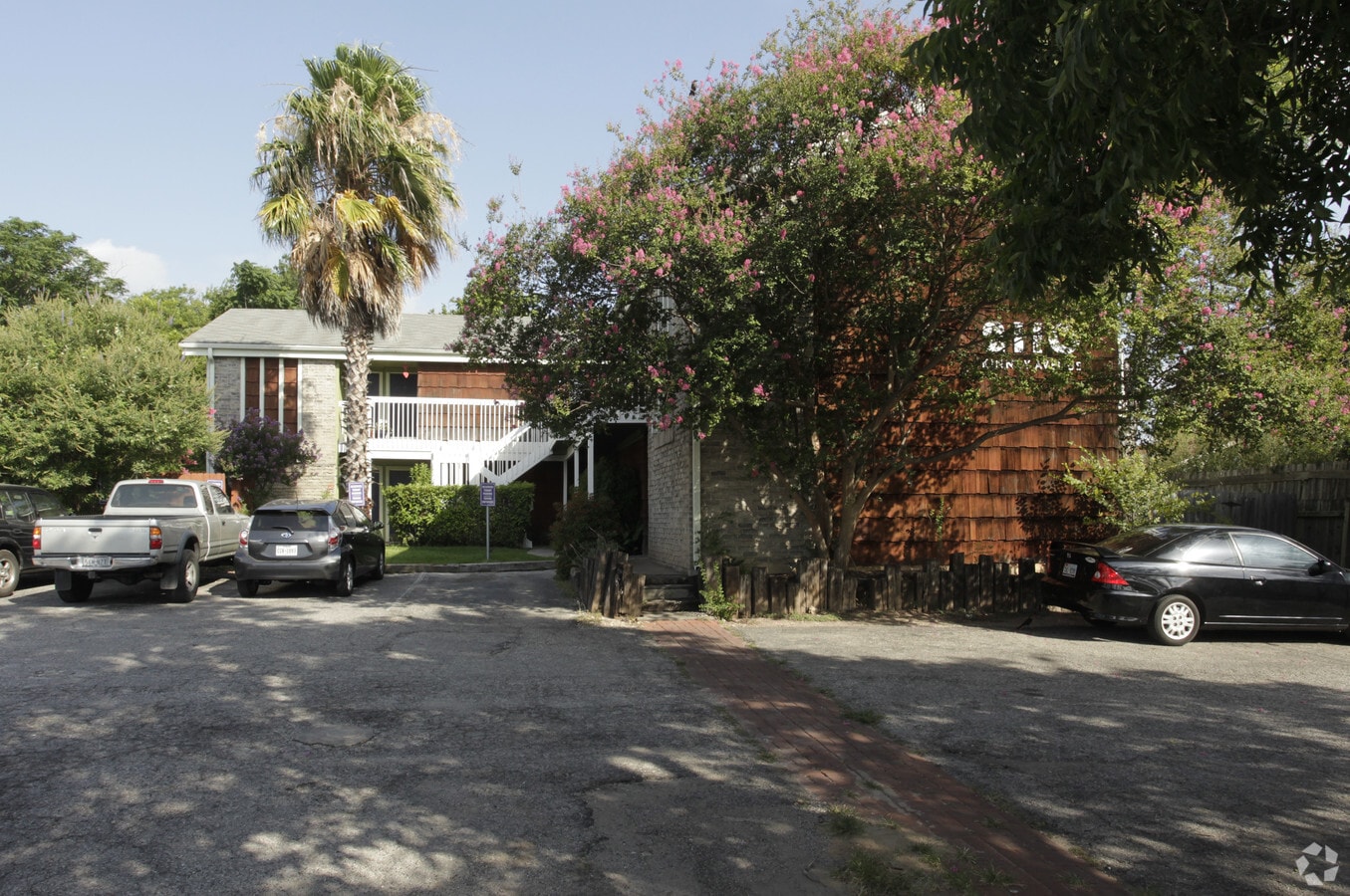 Photo - Plum Tree Apartments