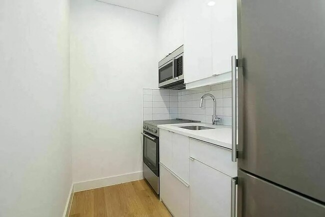 Photo - 59 Thompson St Unit 8