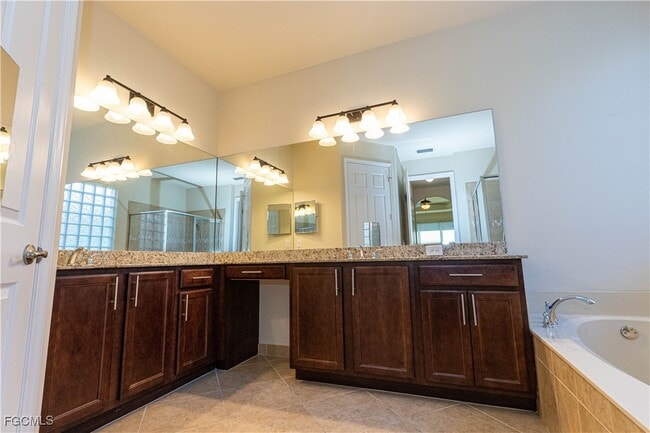 Photo - 11091 Sparkleberry Dr