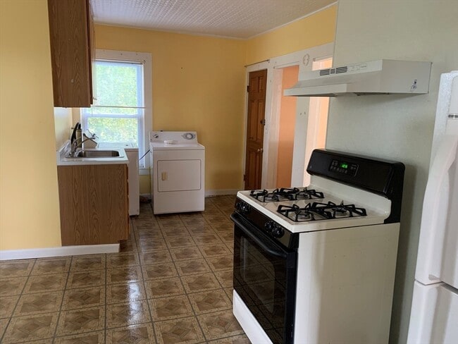 Photo - 9 Springhill Ave Unit 2