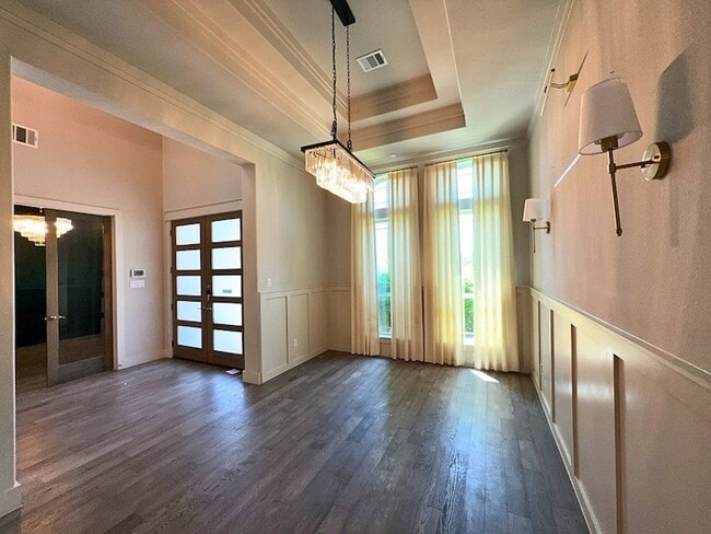 2151 Lassen Dr