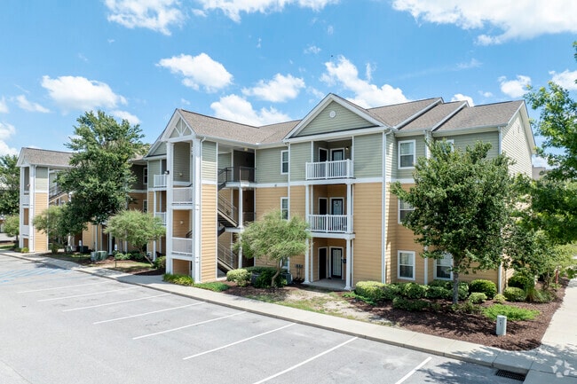 The Summits Apartment Homes