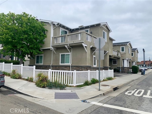 Photo - 1903 MacKay Ln