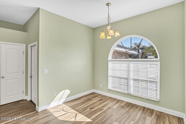 Photo - 7592 Vandalay Dr