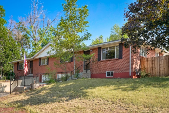 Photo - 1390 W Berry Dr