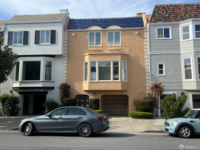 Photo - 1750 North Point St House