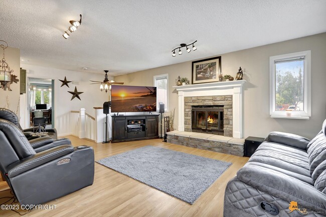 Photo - 9816 St Lawrence Cir