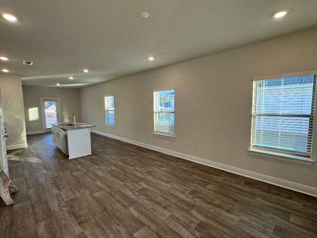 Photo - 13762 Logan Pl