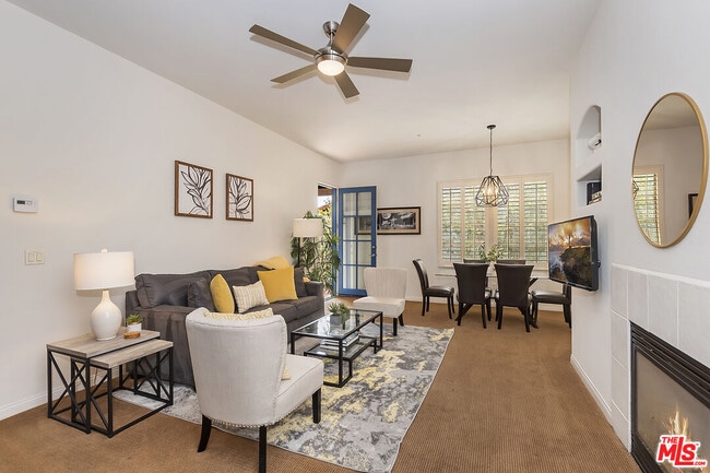 Photo - 48613 Classic Dr