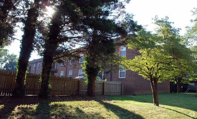 Columbia West - Columbia West