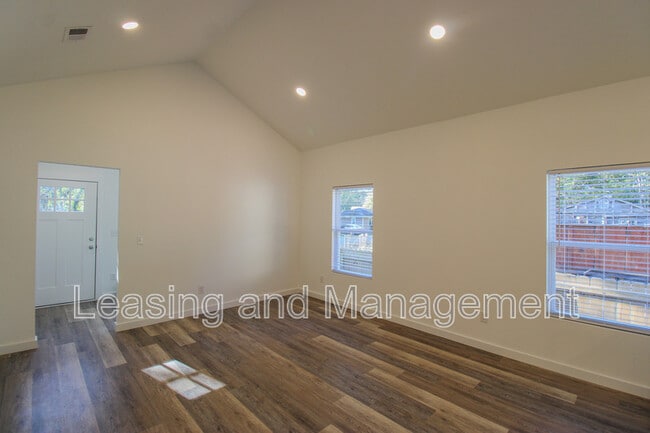 Photo - 1922 Harper St