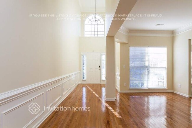 Photo - 9834 Edinburgh Ln