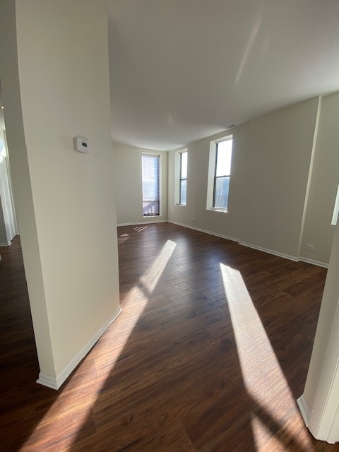 Building Photo - 1461 W Fullerton Ave Unit 2REAR