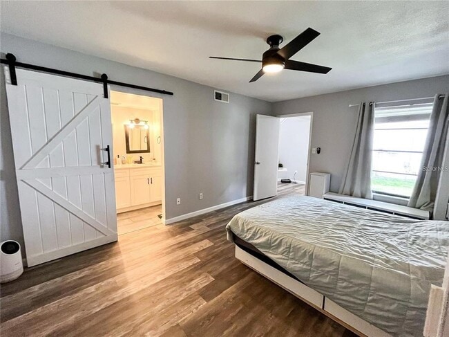 Photo - 3747 Okeechobee Cir